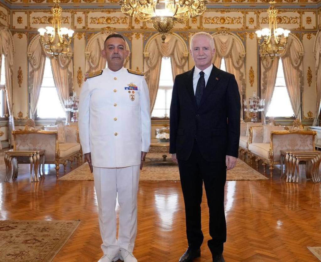 Tuğamiral Tayfun Paşaoğlu'ndan Veda Ziyareti