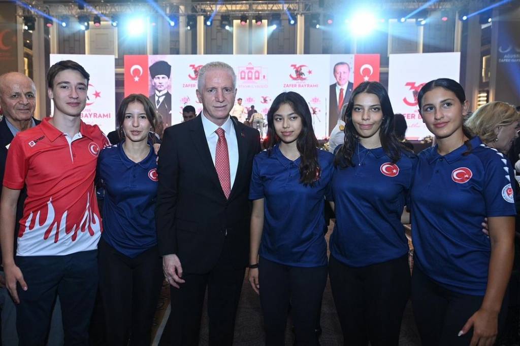 İstanbul Valiliği'nde 30 Ağustos Zafer Bayramı Töreni Düzenlendi