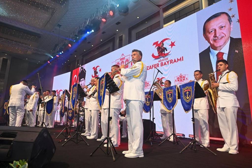 İstanbul Valiliği'nde 30 Ağustos Zafer Bayramı Töreni Düzenlendi