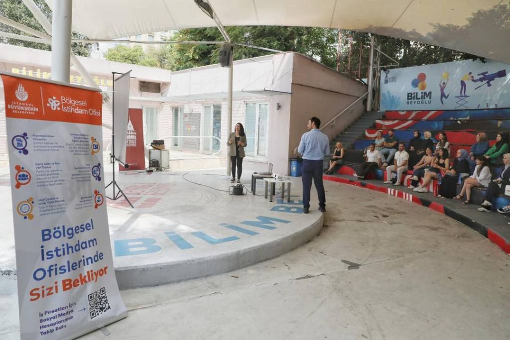 İBB ve Beyoğlu Belediyesi'nden Kariyer Fırsatları Buluşması