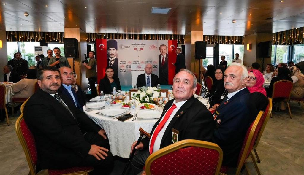 İstanbul Valiliği'nden Gaziler Günü'ne Özel Yemek Programı
