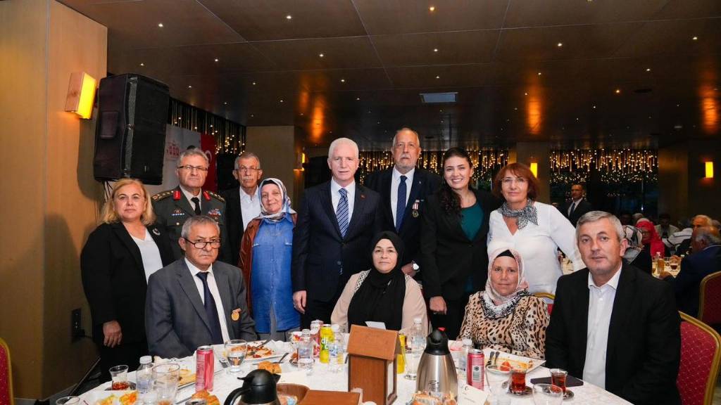 İstanbul Valiliği'nden Gaziler Günü'ne Özel Yemek Programı