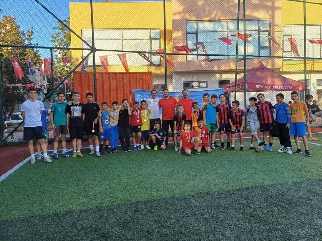 Beyoğlu Belediyesi, Avrupa Hareketlilik Haftası'nda Çocukları Sporla Buluşturdu